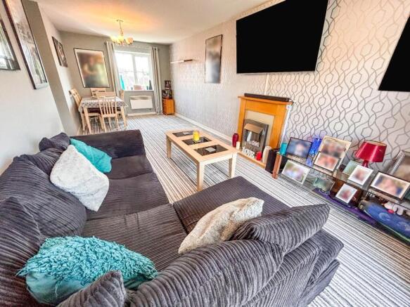 Living/Dining Room