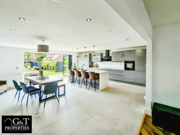 Open Plan Living/Dining/Kitchen