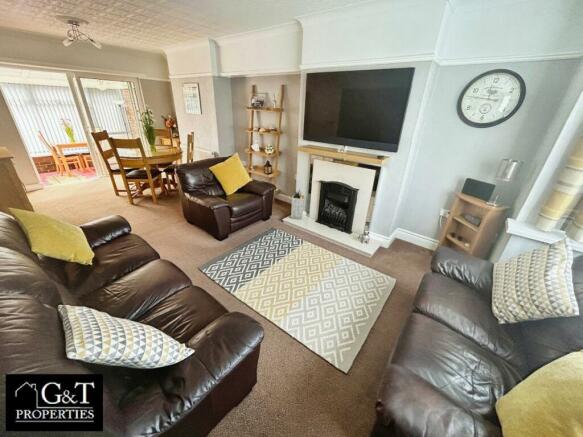 Open Plan Living/Dining Room