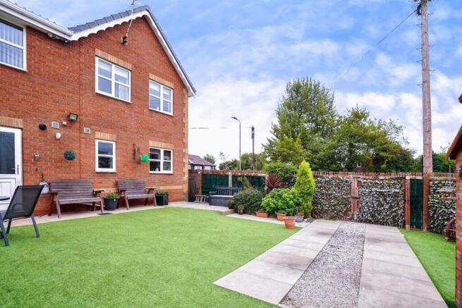 42 Redhill Road7b8ce78c-DSC08809-2-2.jpg