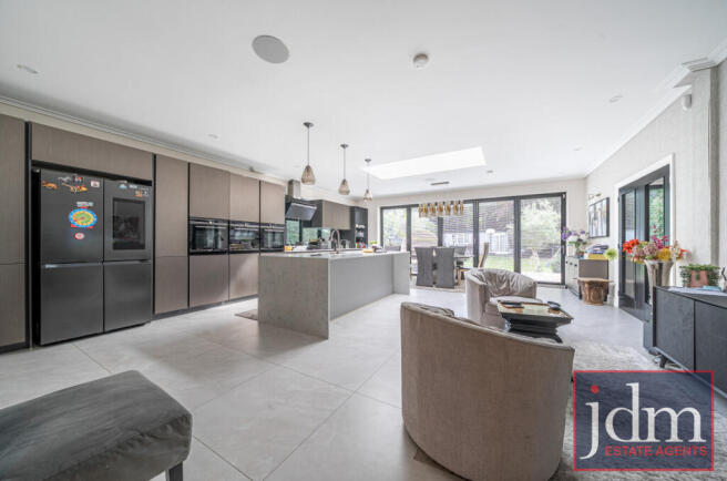 Kitchen/Breakfast