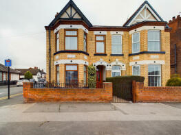 Property valuation - 8 Kerdane, Hull, City Of Kingston Upon Hull, HU6 9EB