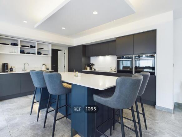 Kitchen & Living area