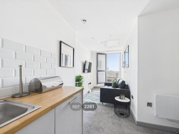 Kitchen & Living area