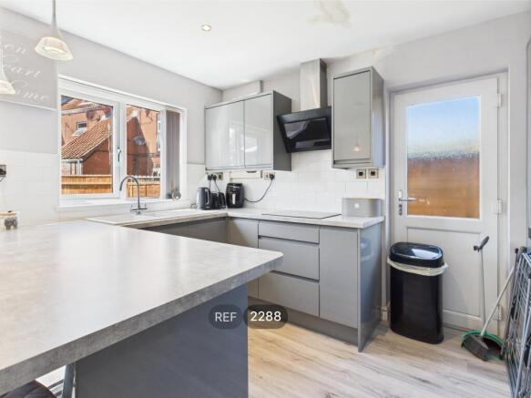 Kitchen & Living area