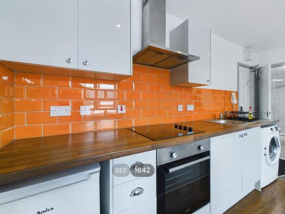 Kitchen & Living area