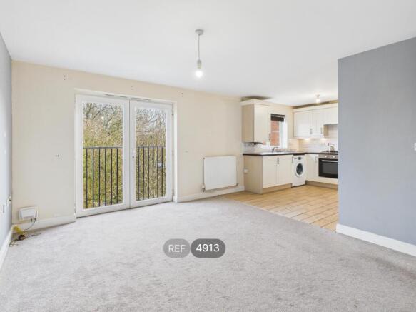 Kitchen / Living Area