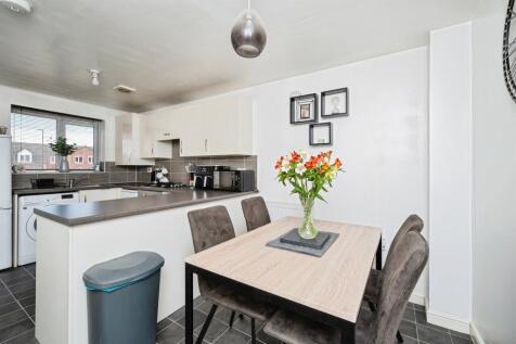 Masefield Place, Holmewood, CHESTERFIELD