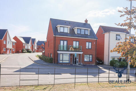 Brassie Wood, Channels, CM3 3