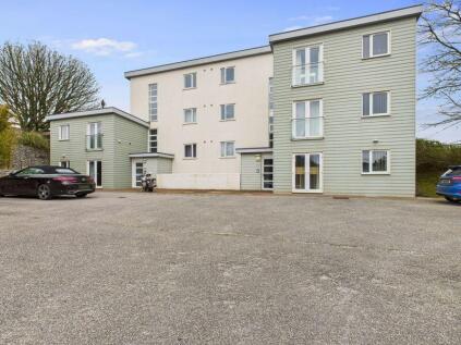 Strawberry Lane, Redruth - First floor flat
