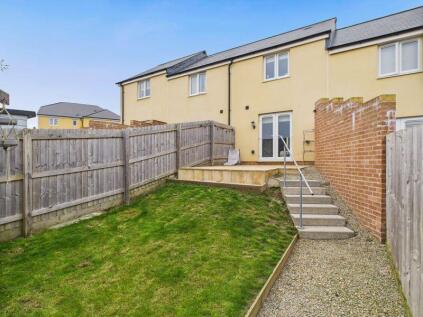 Bownder Hynshorn, Truro - Modern mid-terrace home