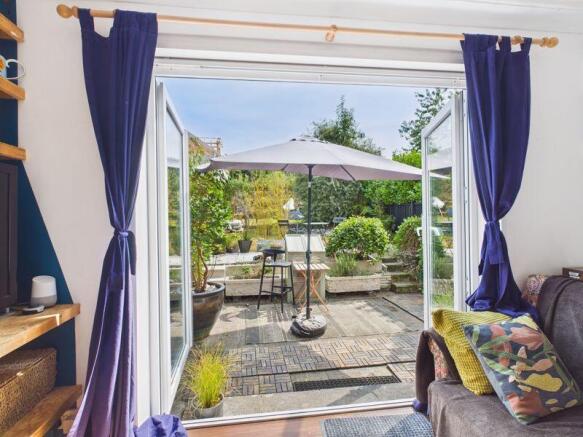 Living room/diner to outside