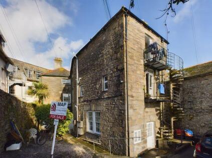 Saracen Place, Penryn - Tucked away 