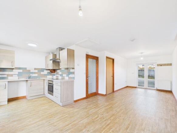 lounge/dining/kitchen area