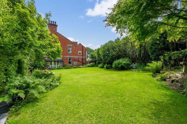Side Sweeping Lawn