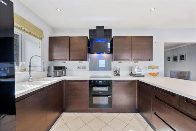 Kitchen / Breakfast Room