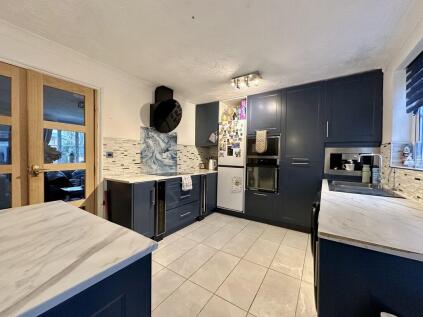 Lowestoft Road, Hopton