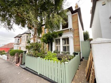 Victoria Road, Leigh-on-Sea