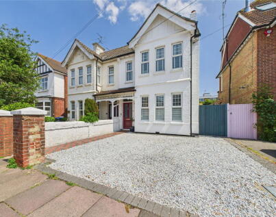 Valencia Road, Worthing, BN11