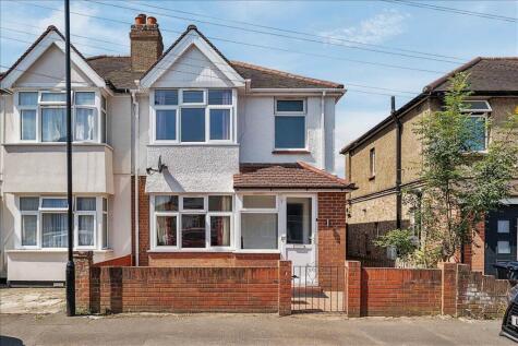 Gladstone Avenue, Feltham, Middlesex, TW14