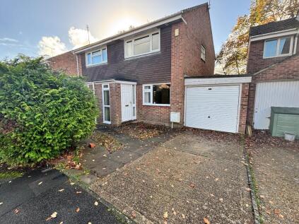 Caledonia Drive, SO45