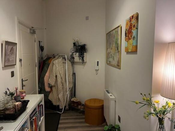 Hallway 2.jpg