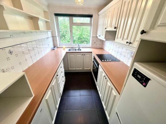 KITCHEN.jpg