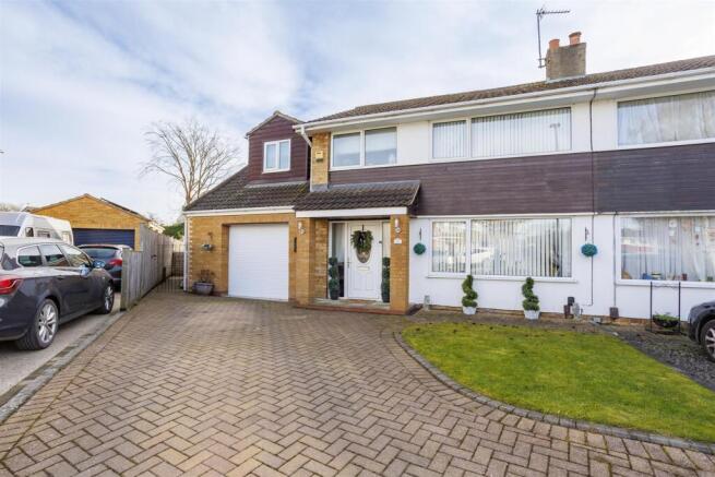 11_Thornwood_Covert_Externals_12.jpg