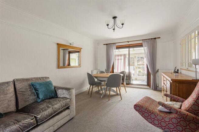 49_Greencliffe_Drive_10.jpg