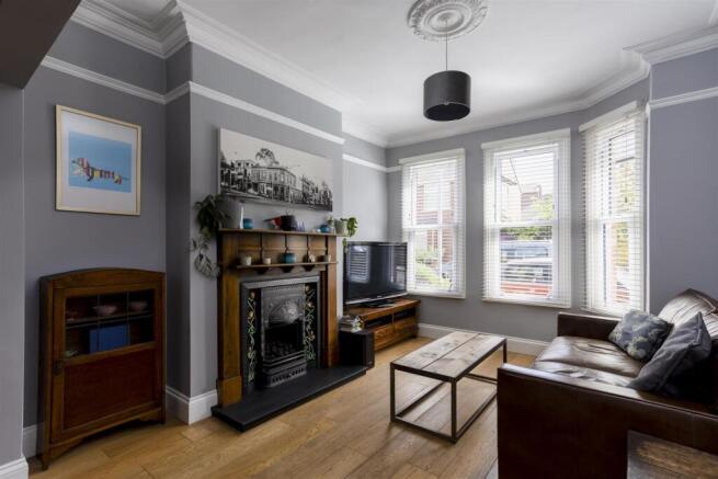 60_Jamieson_Terrace_16.jpg