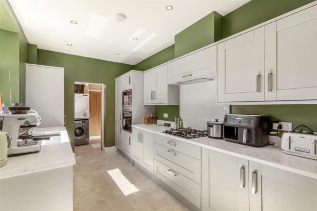 20_Buckingham_Terrace_10 2.jpg