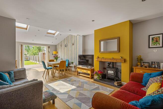 554_Huntington_Road_7.jpg