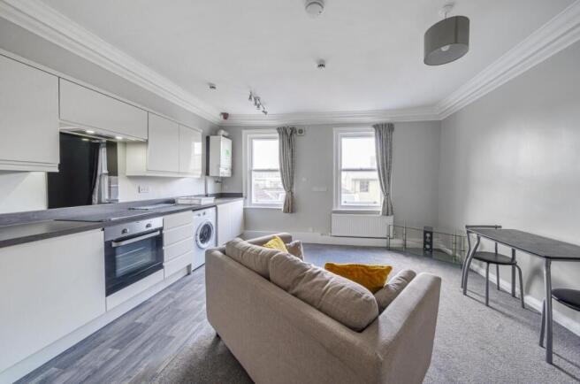 Kitchen lounge.jpg