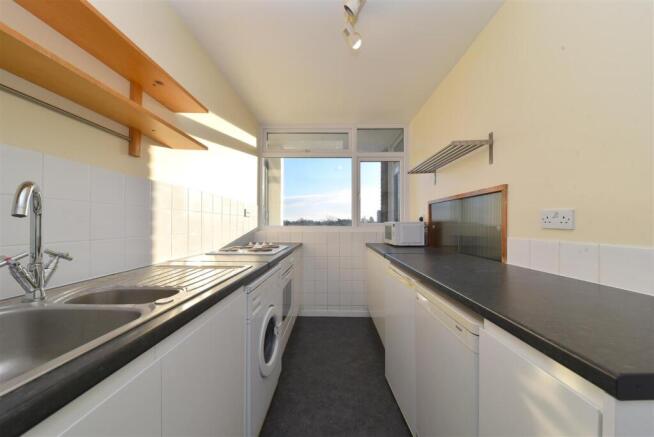 kitchen 1.JPG