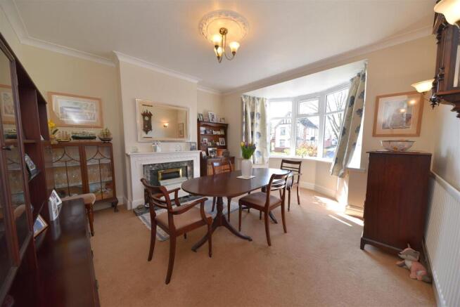 dining room.JPG