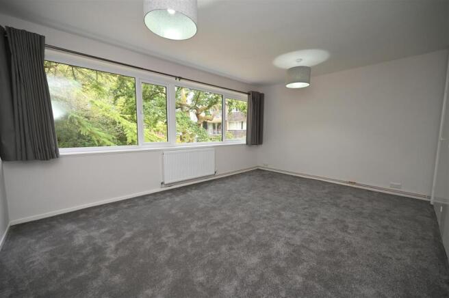 bedroom.JPG