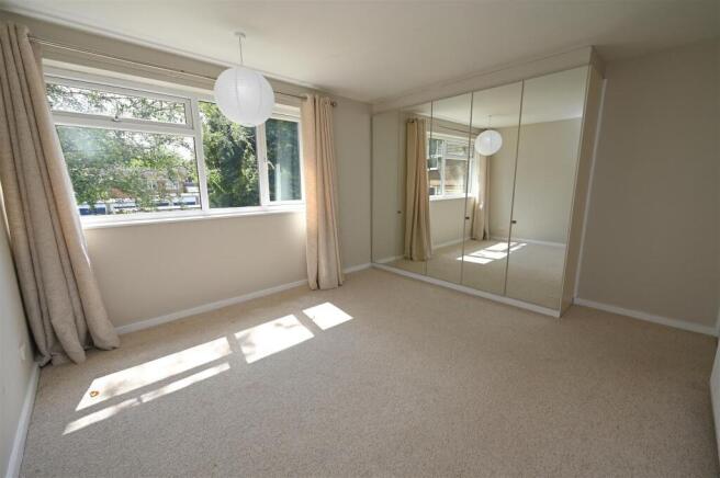 bedroom1.1.JPG