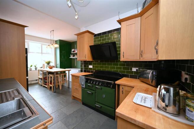 kitchen 3.JPG