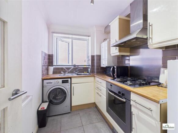 CAM02085G0-PR0168-STILL001.jpg