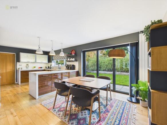 CAM03830G0-PR0240...