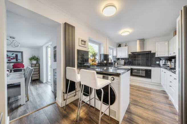 1357913-5-68d112d...