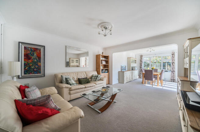 1359942-1-68da82d...