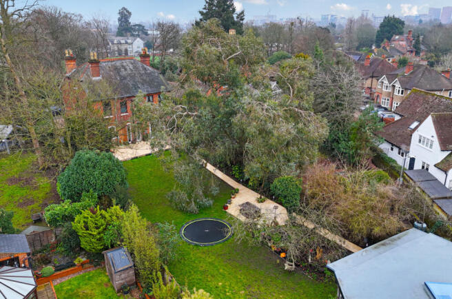 10-696e2364195ff-...