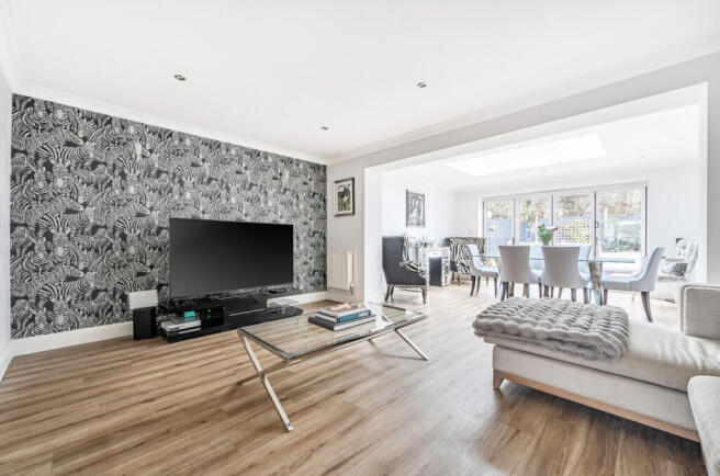 1406013-9-6980c6e...