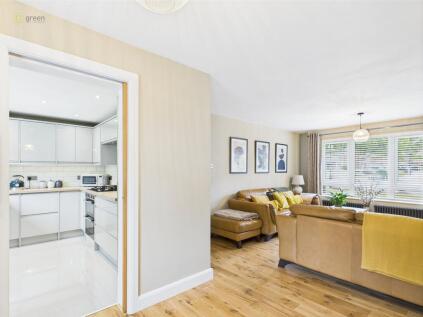 Bowlas Avenue, Four Oaks