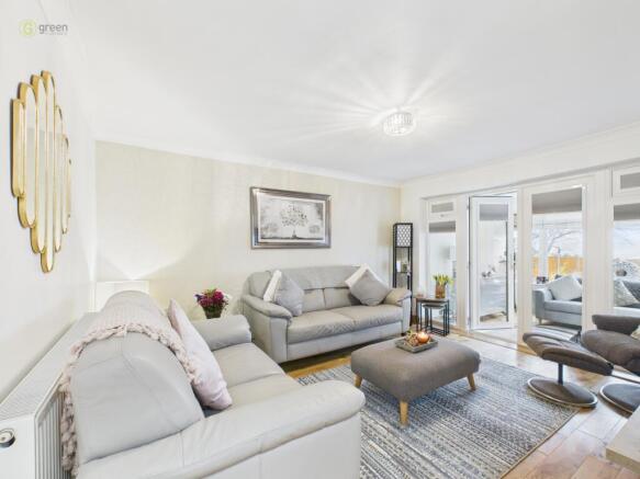 cam03830g0pr0253still014