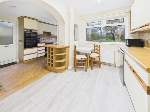 CAM01698G0-PR0120...