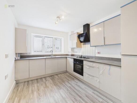 CAM01698G0-PR0122...