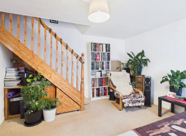 cam01698g0pr0139still001001