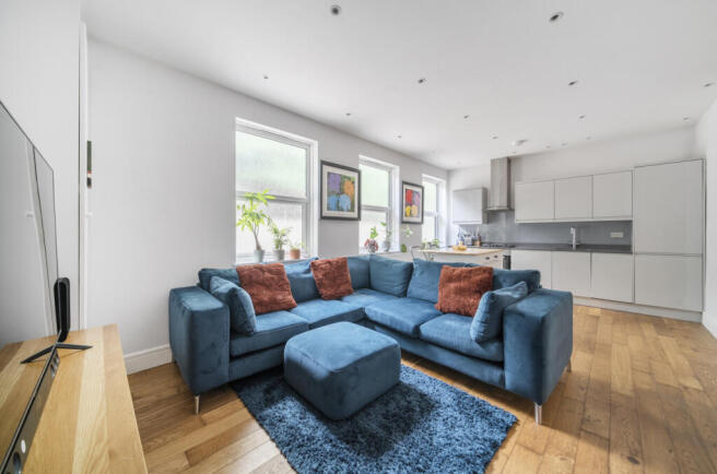 1334378-5-68921af...